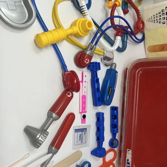 Vintage 28 PC Variety Medical Kit Doctor Dr Nurse Bag Play Set WOW